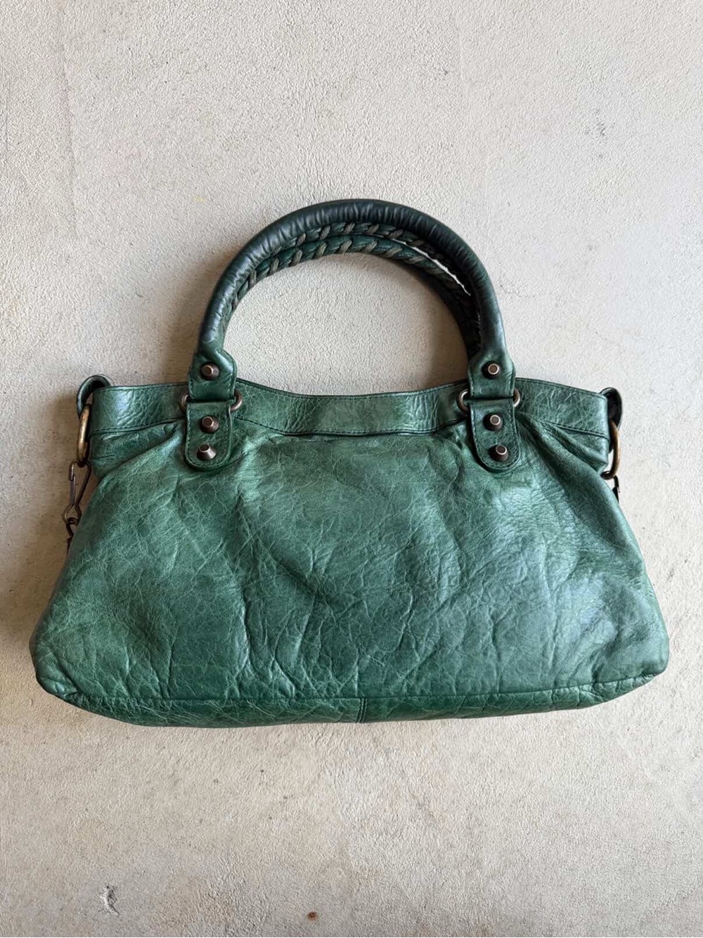 Balenciaga Green Leather Shoulder Bag with Tassel - Picture 2 of 7